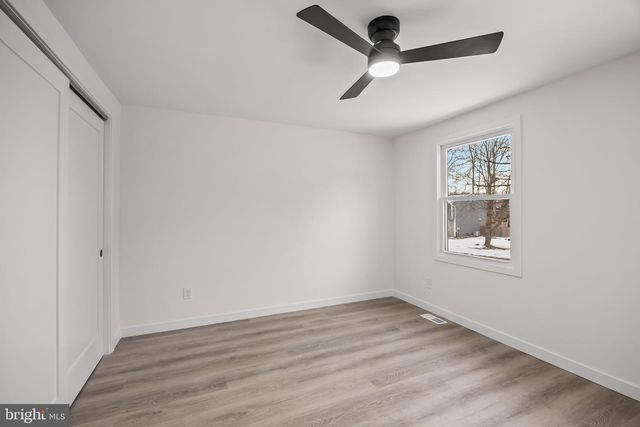 217 GLENVIEW CT, Marlton, NJ 08053