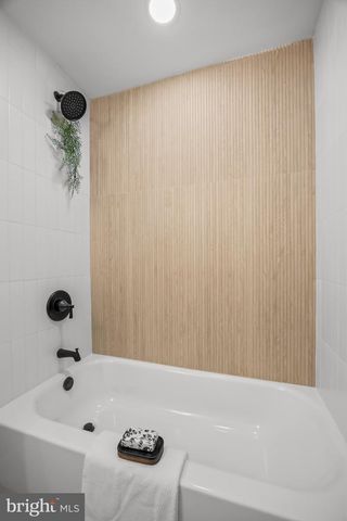 217 GLENVIEW CT, Marlton, NJ 08053