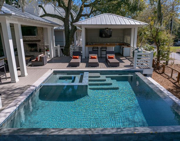 3200 Waterway Boulevard, Isle Of Palms, SC 29451