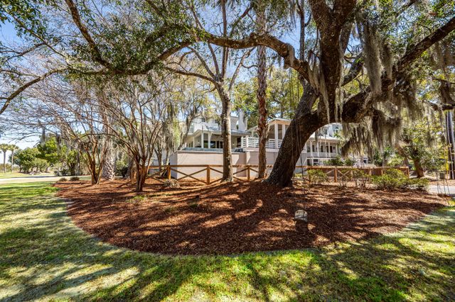3200 Waterway Boulevard, Isle Of Palms, SC 29451