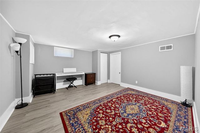 9546 Theodosia Avenue, Overland, MO 63114