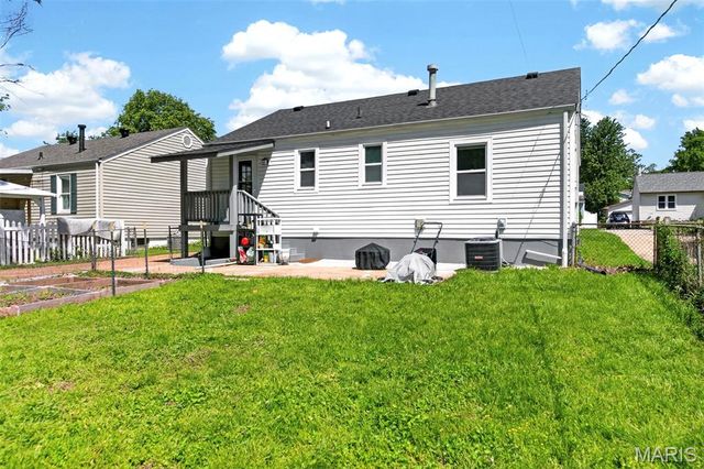 9546 Theodosia Avenue, Overland, MO 63114