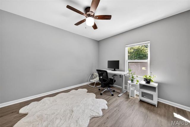 9546 Theodosia Avenue, Overland, MO 63114