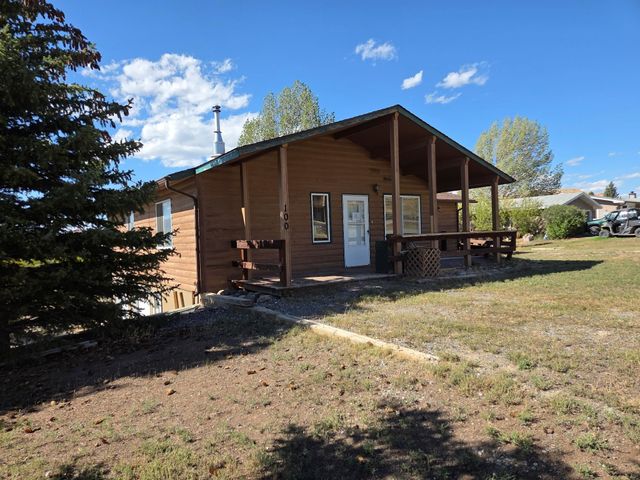 100 Deer Haven Dr, Dubois, WY 82513 property photo