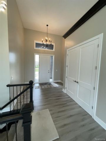 68651 Lake Angela Pointe, Richmond, MI 48062