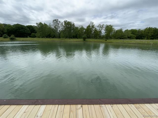 68651 Lake Angela Pointe, Richmond, MI 48062