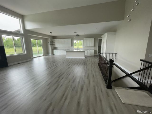 68651 Lake Angela Pointe, Richmond, MI 48062