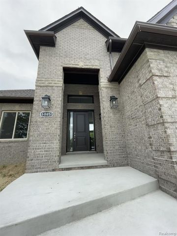 68651 Lake Angela Pointe, Richmond, MI 48062
