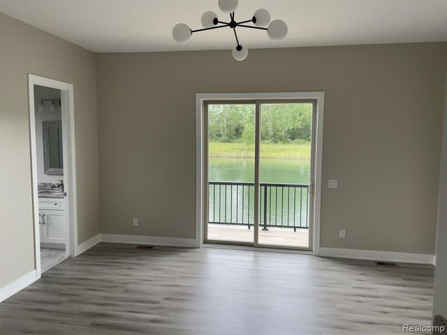 68651 Lake Angela Pointe, Richmond, MI 48062