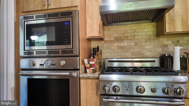 5806 HUNTLAND RD, Temple Hills, MD 20748