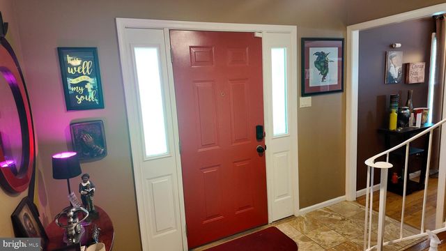 5806 HUNTLAND RD, Temple Hills, MD 20748