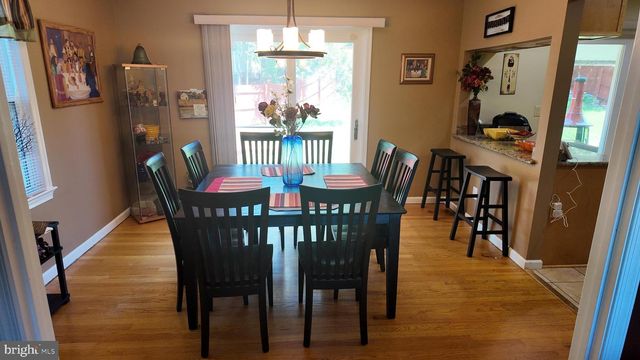 5806 HUNTLAND RD, Temple Hills, MD 20748