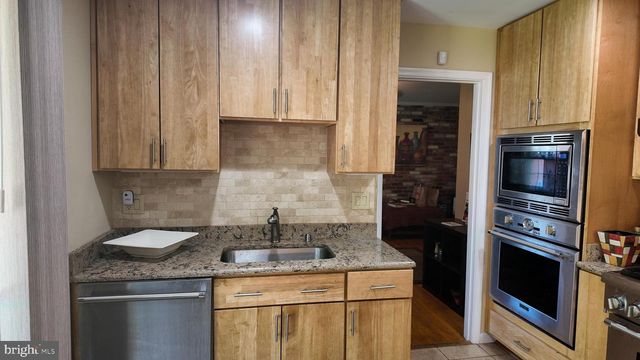 5806 HUNTLAND RD, Temple Hills, MD 20748