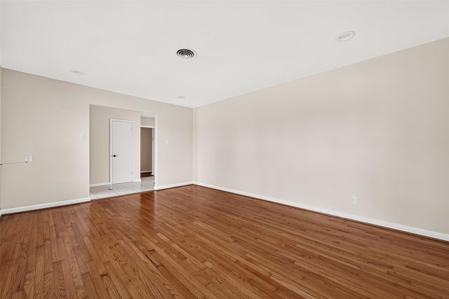 4002 Mischire Drive, Houston, TX 77025