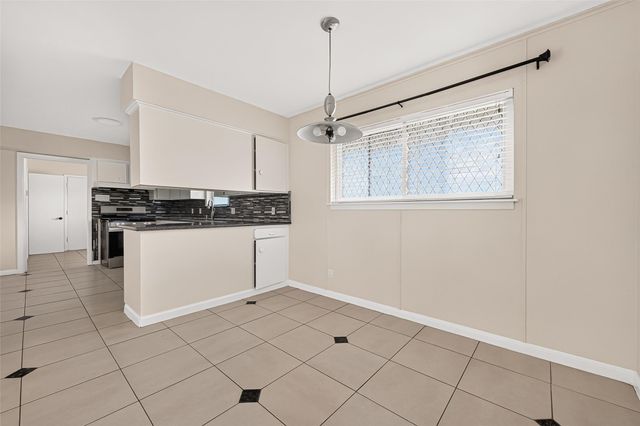 4002 Mischire Drive, Houston, TX 77025