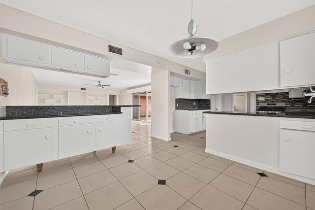 4002 Mischire Drive, Houston, TX 77025