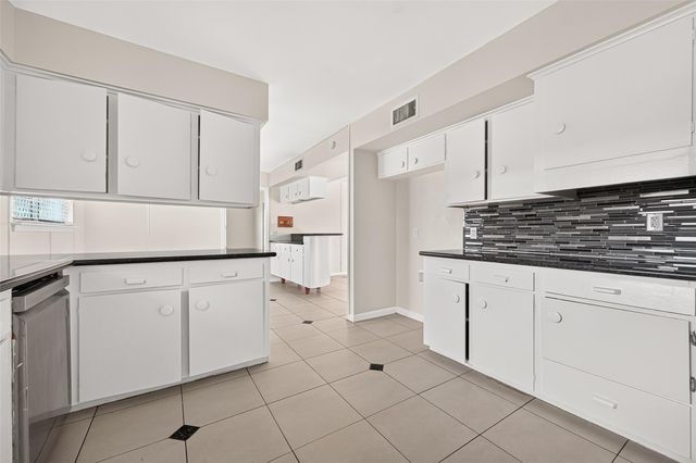 4002 Mischire Drive, Houston, TX 77025