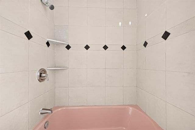 4002 Mischire Drive, Houston, TX 77025