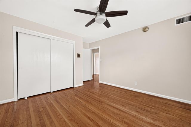 4002 Mischire Drive, Houston, TX 77025