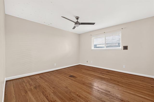 4002 Mischire Drive, Houston, TX 77025