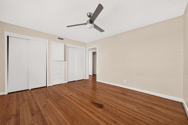 4002 Mischire Drive, Houston, TX 77025