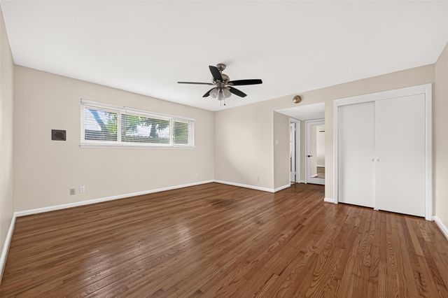 4002 Mischire Drive, Houston, TX 77025