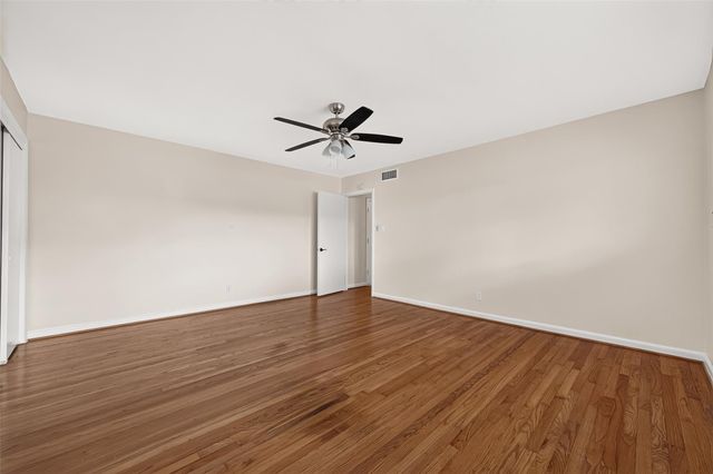 4002 Mischire Drive, Houston, TX 77025