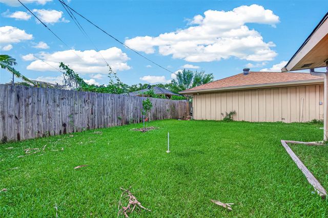 4002 Mischire Drive, Houston, TX 77025