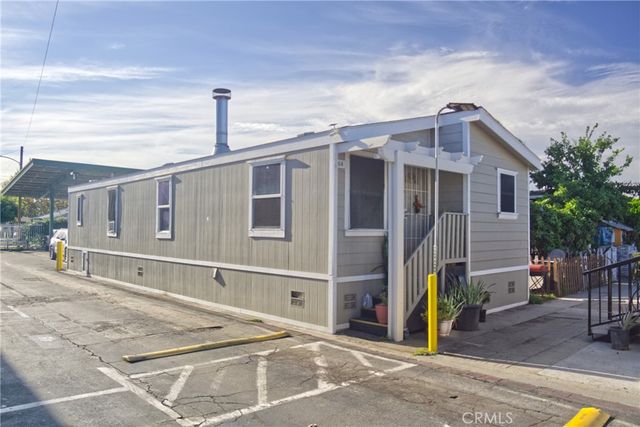 12265 Woodruff 64, Downey, CA 90241