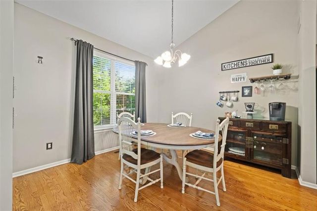4812 W 159th Terrace, Overland Park, KS 66085
