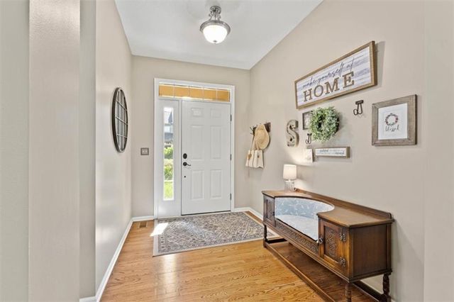 4812 W 159th Terrace, Overland Park, KS 66085