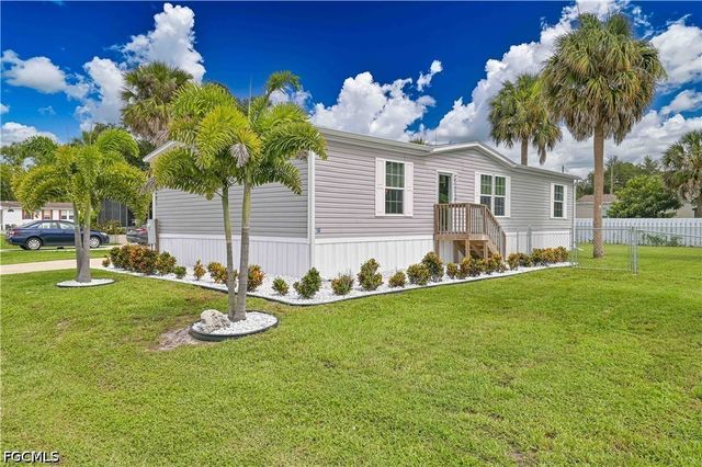 2481 Austin Smith CT, North Fort Myers, FL 33917