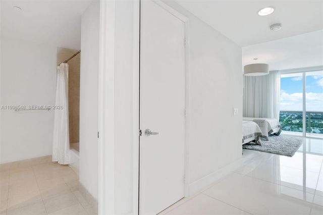 2711 S Ocean Drive 2803, Hollywood, FL 33019