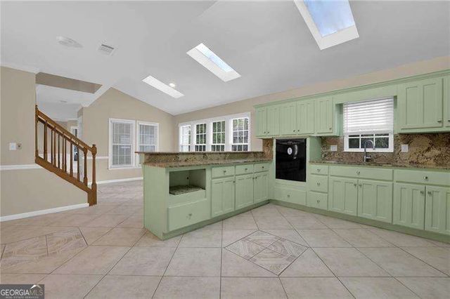 2694 Elmhurst Court NW, Kennesaw, GA 30152