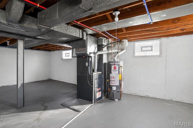 8910 Harold Drive, St Louis, MO 63134