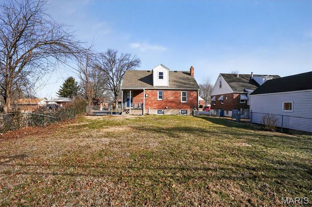 8910 Harold Drive, St Louis, MO 63134