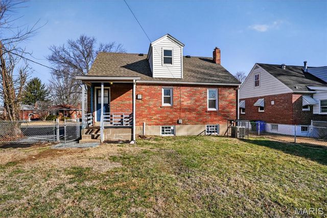 8910 Harold Drive, St Louis, MO 63134