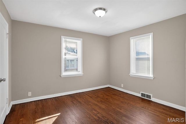 8910 Harold Drive, St Louis, MO 63134