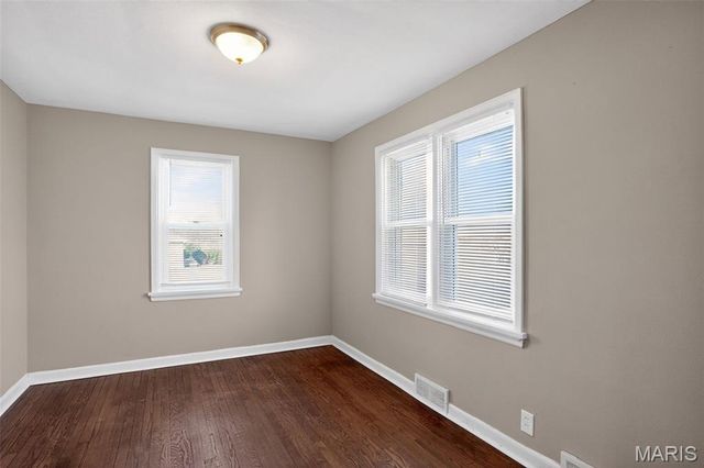 8910 Harold Drive, St Louis, MO 63134