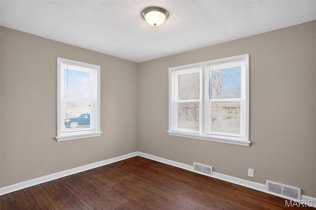 8910 Harold Drive, St Louis, MO 63134