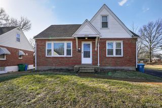 8910 Harold Drive, St Louis, MO 63134