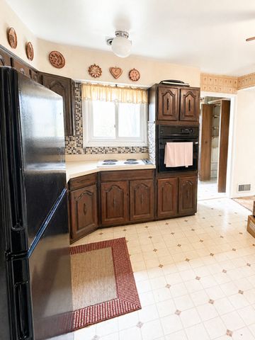 1631 Garand Drive, Deerfield, IL 60015