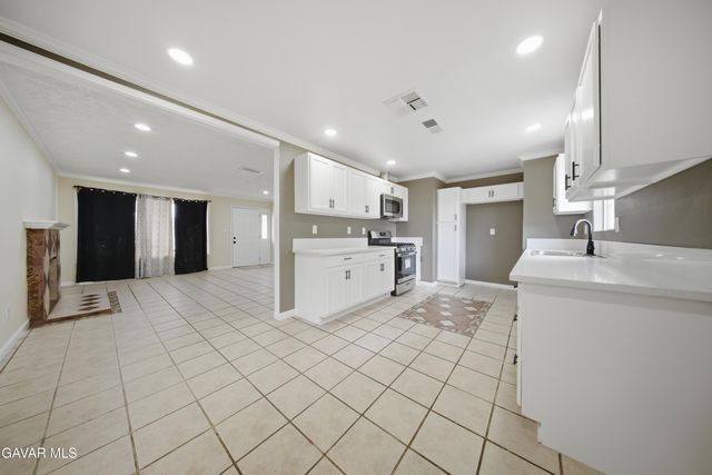 41052 177th Street, Lancaster, CA 93535