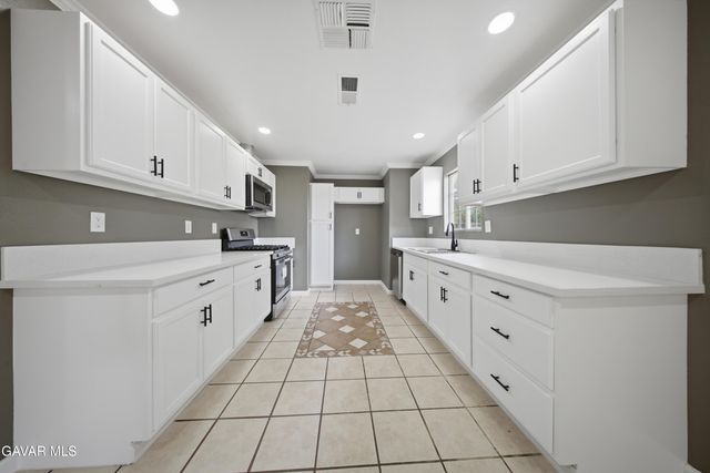 41052 177th Street, Lancaster, CA 93535