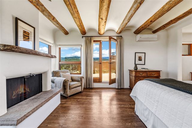 197 Circle Drive, Santa Fe, NM 87501