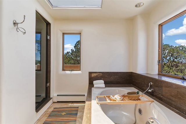 197 Circle Drive, Santa Fe, NM 87501