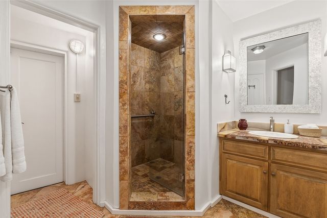 197 Circle Drive, Santa Fe, NM 87501