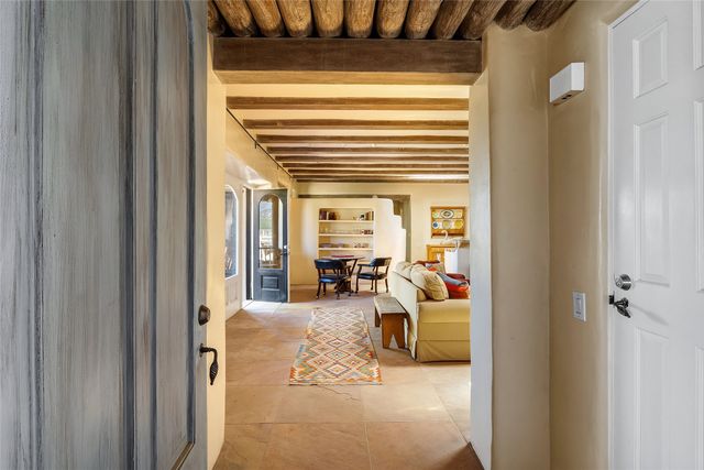 197 Circle Drive, Santa Fe, NM 87501