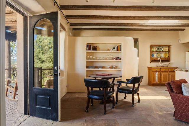 197 Circle Drive, Santa Fe, NM 87501