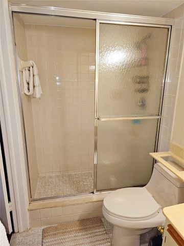 121 SE 3rd Avenue 106, Dania Beach, FL 33004